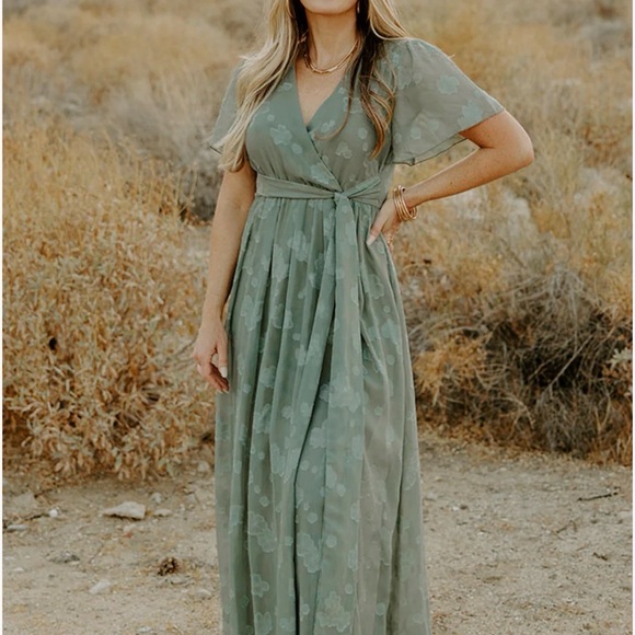 Baltic Born Dresses & Skirts - Baltic Born Sage Floral Maxi Dress